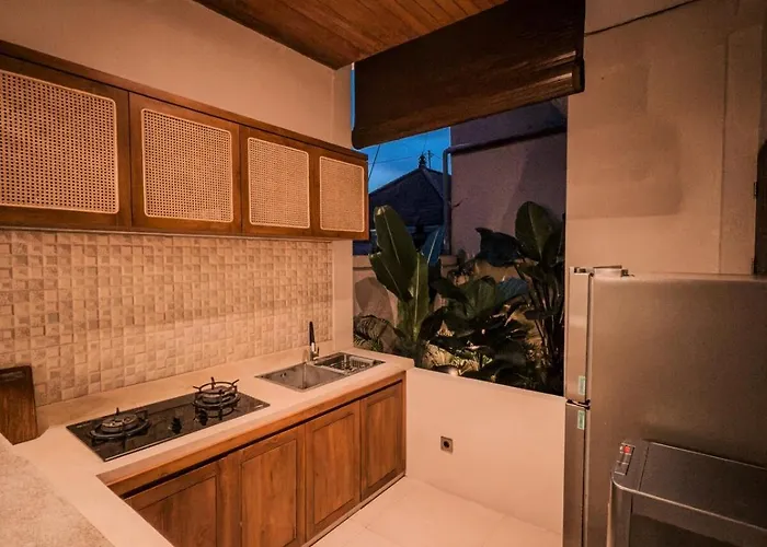 Private With Pool, Bathtub, Rice Field & Jungle Views Villa