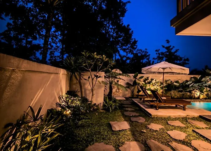 Private With Pool, Bathtub, Rice Field & Jungle Views Villa